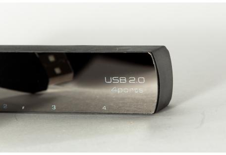 Концентратор Vinga HUB020GR