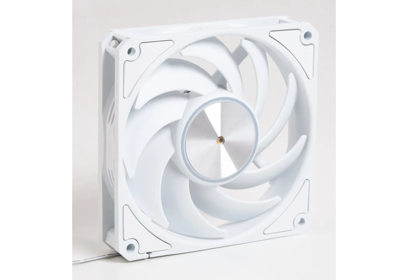 Case fan Vinga 12027 PWM 4-pin white ОЕМ