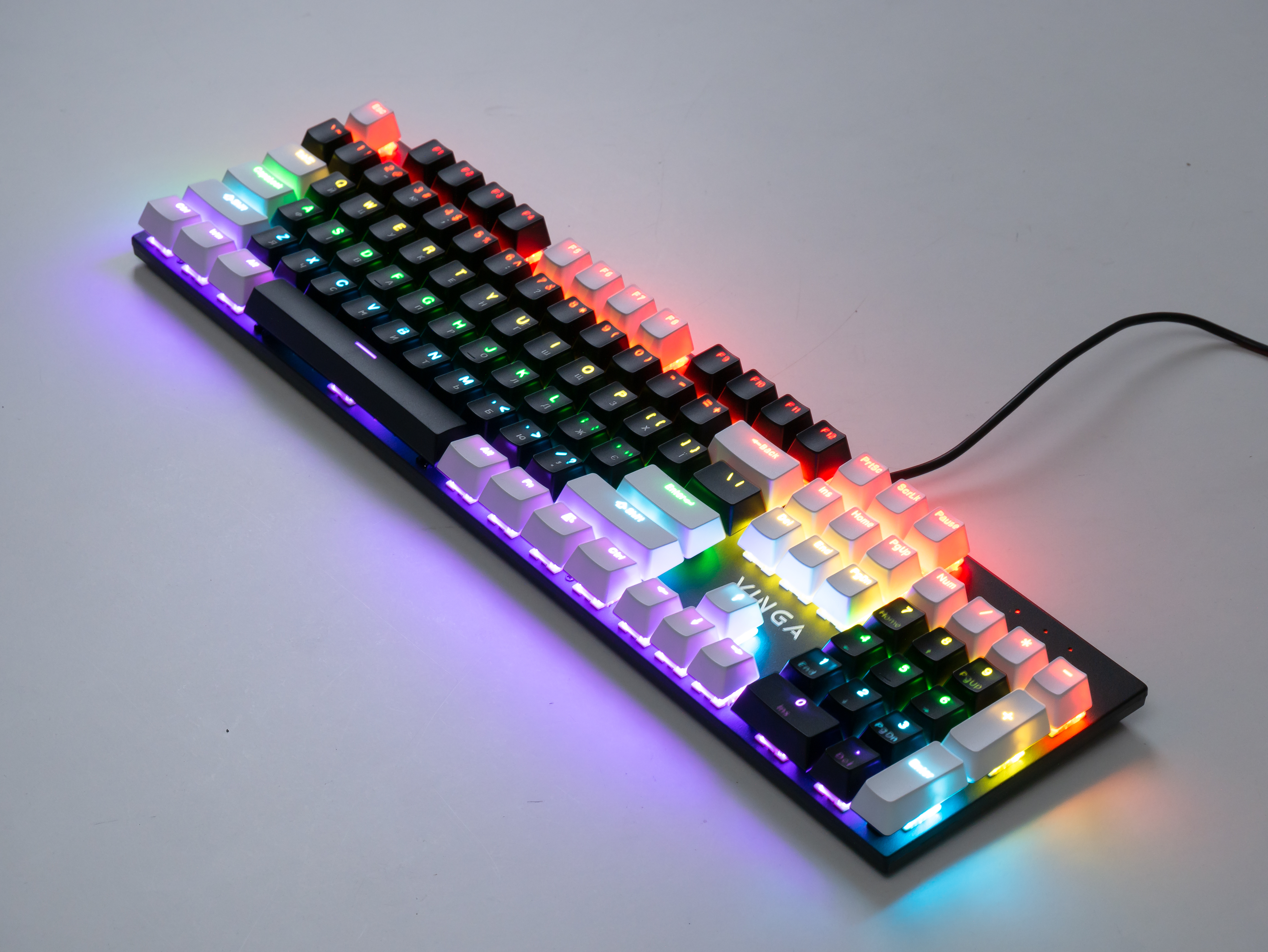 Keyboard Vinga KBGM-095 LED Brown Switch USB White/Black (KBGM-095BR White/Black)