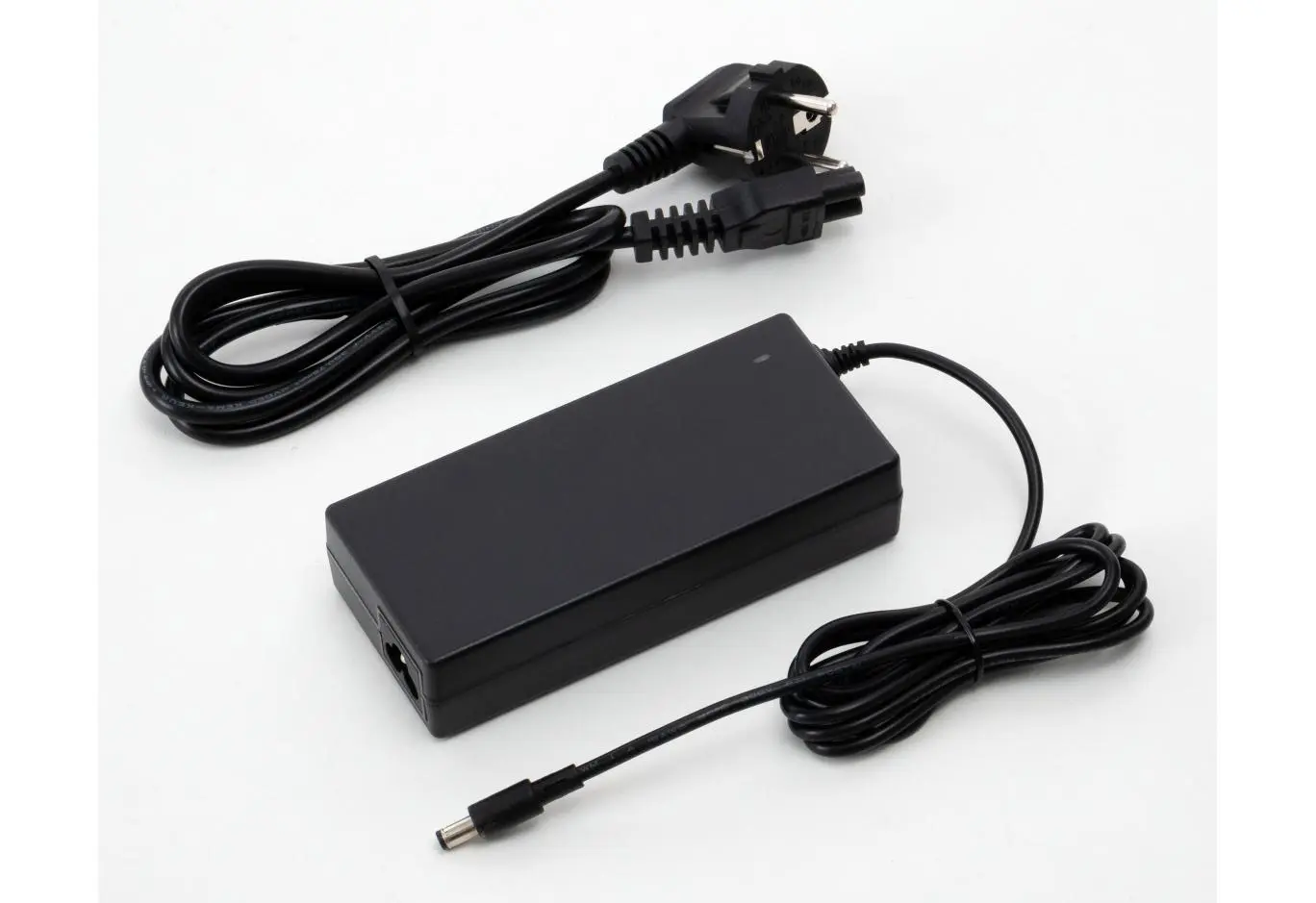 Computer Vinga AIO Advanced H0001 (I5M8INT.H0001)